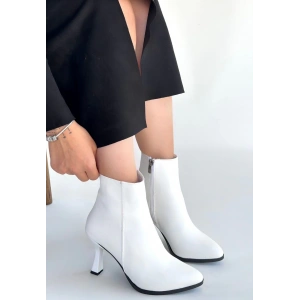petite ateiler Mişha Beyaz Cilt Topuklu Bot