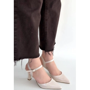 petite ateiler Suden Bej Rugan Topuklu Ayakkabı