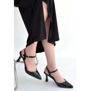 petite ateiler Suden Siyah Rugan Topuklu Ayakkabı