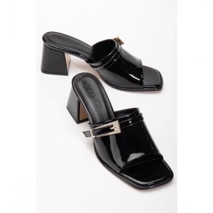 petite ateiler Ziva Siyah Rugan Topuklu Terlik