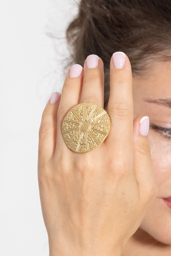 ZeyDor Golden Engraved Ring 1476