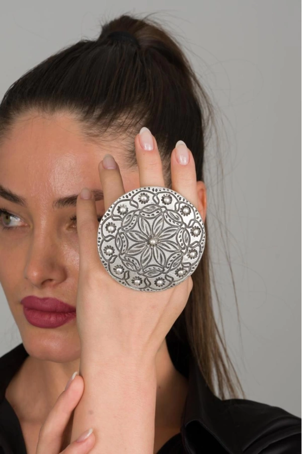 ZeyDor Large Embossed Ring 10070