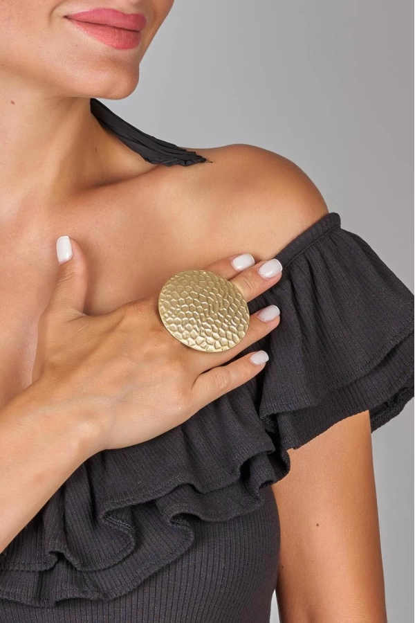 ZeyDor Gold Large Embossed Ring 10013