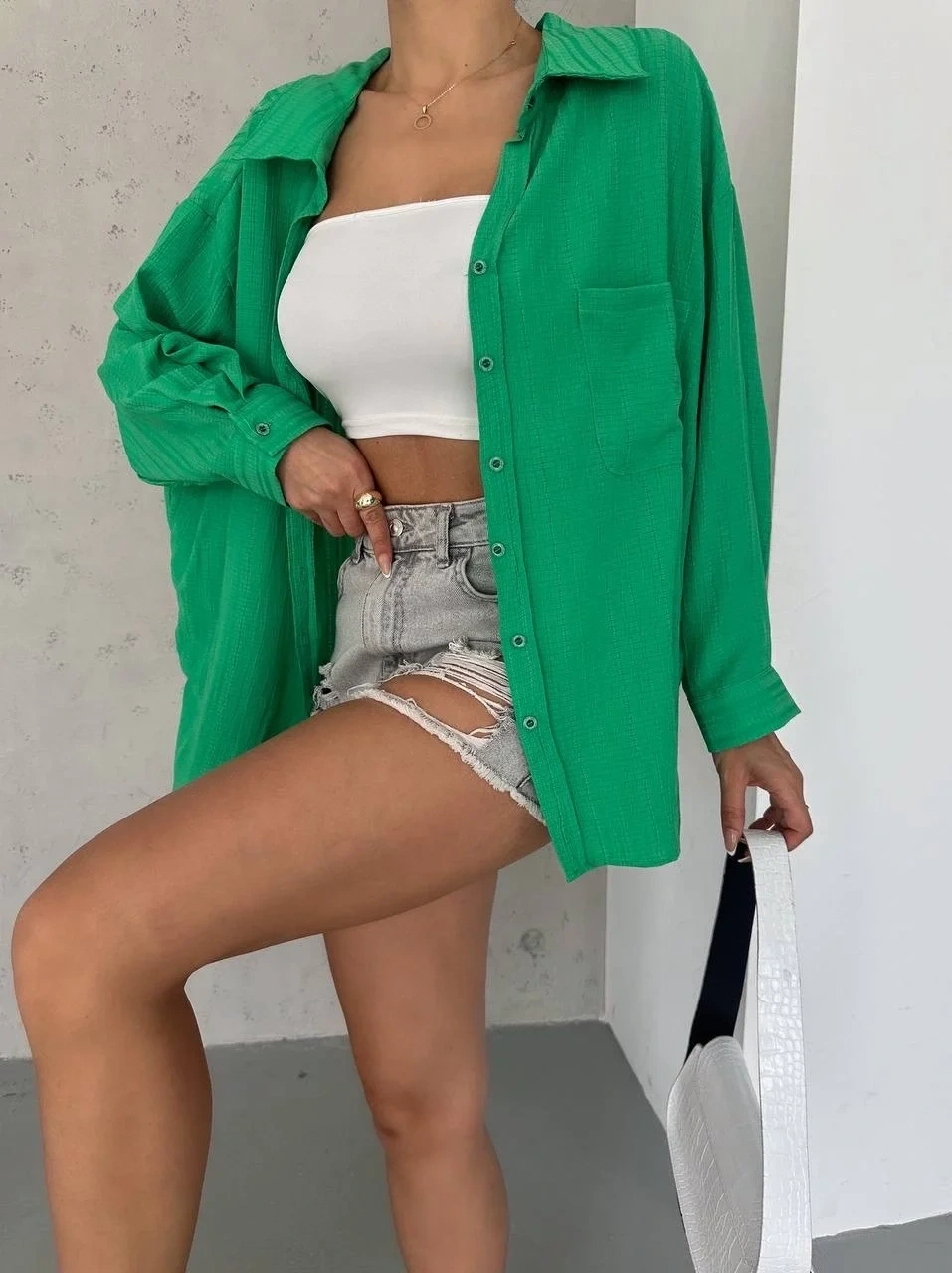 Ağaç kabuğu oversize arkası pileli gömlek