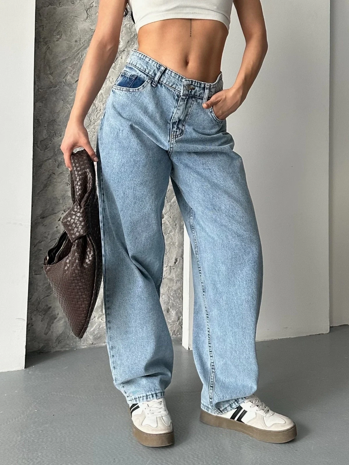 Baggy kar yıkama orta mavi jeans pantolon