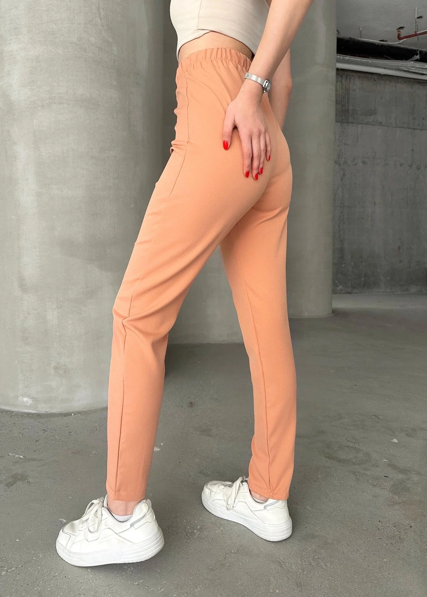 Beli lastikli karamel pantolon