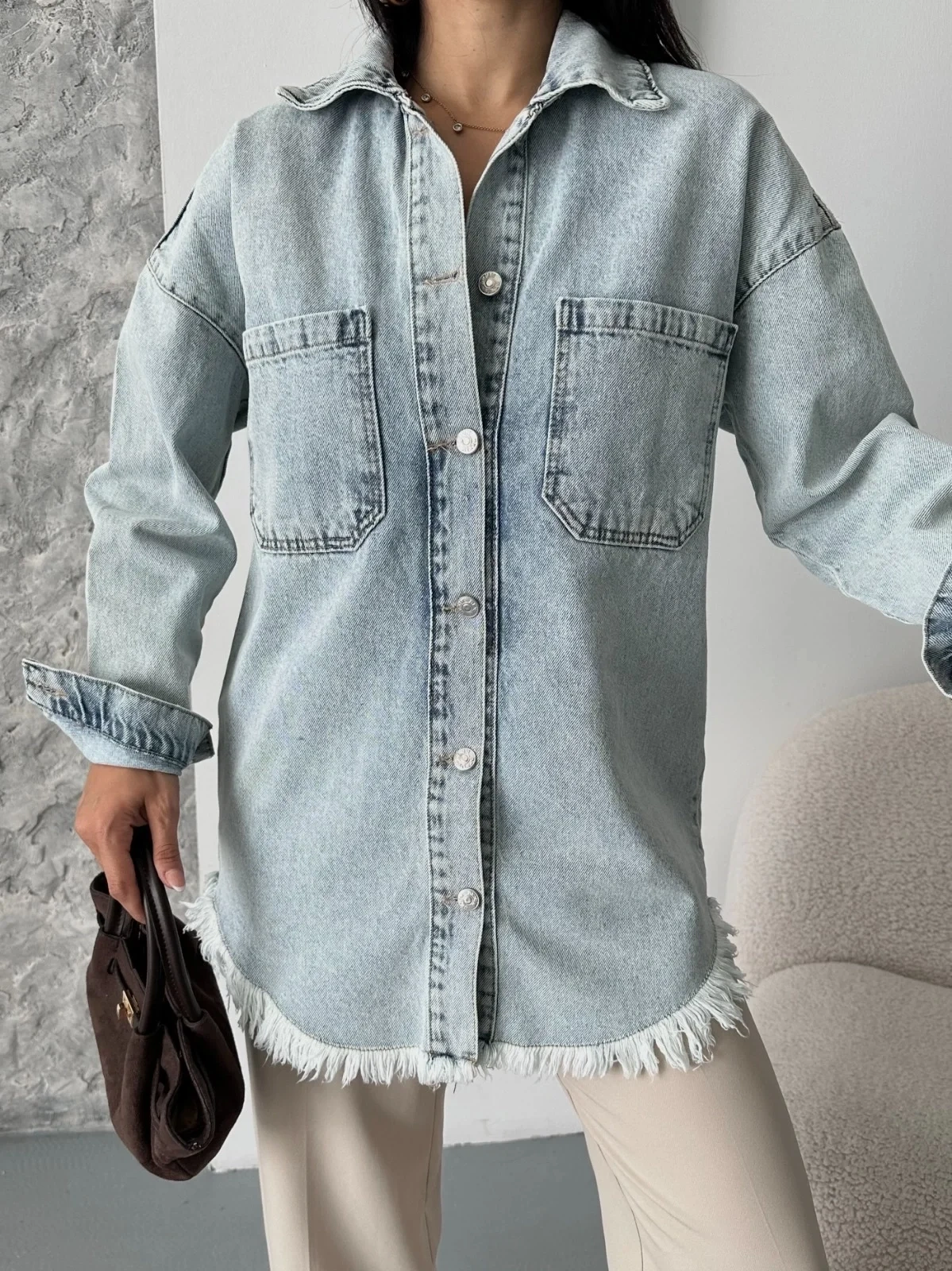 Cepli püsküllü kar yıkama kot ceket mavi