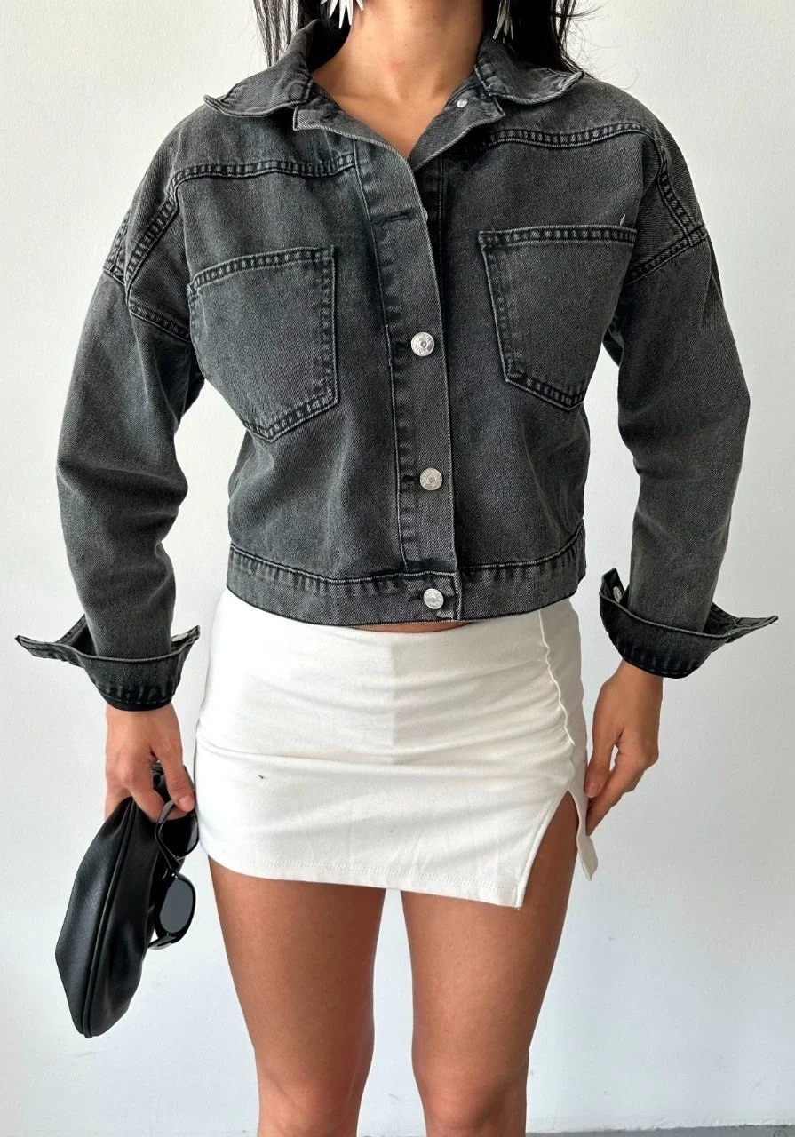 Çift cepli kol katlamalı süper taş enzim yıkama crop kot ceket füme
