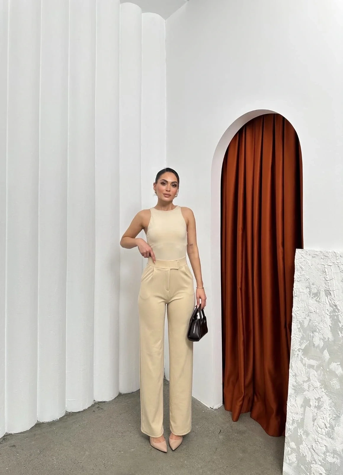 Cırtlı pantolon krep bej pt