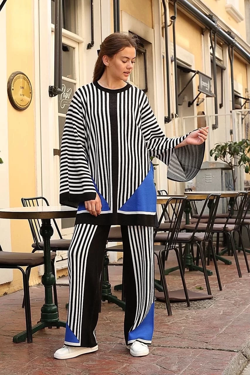 Çizgili bisiklet yaka triko takım siyah