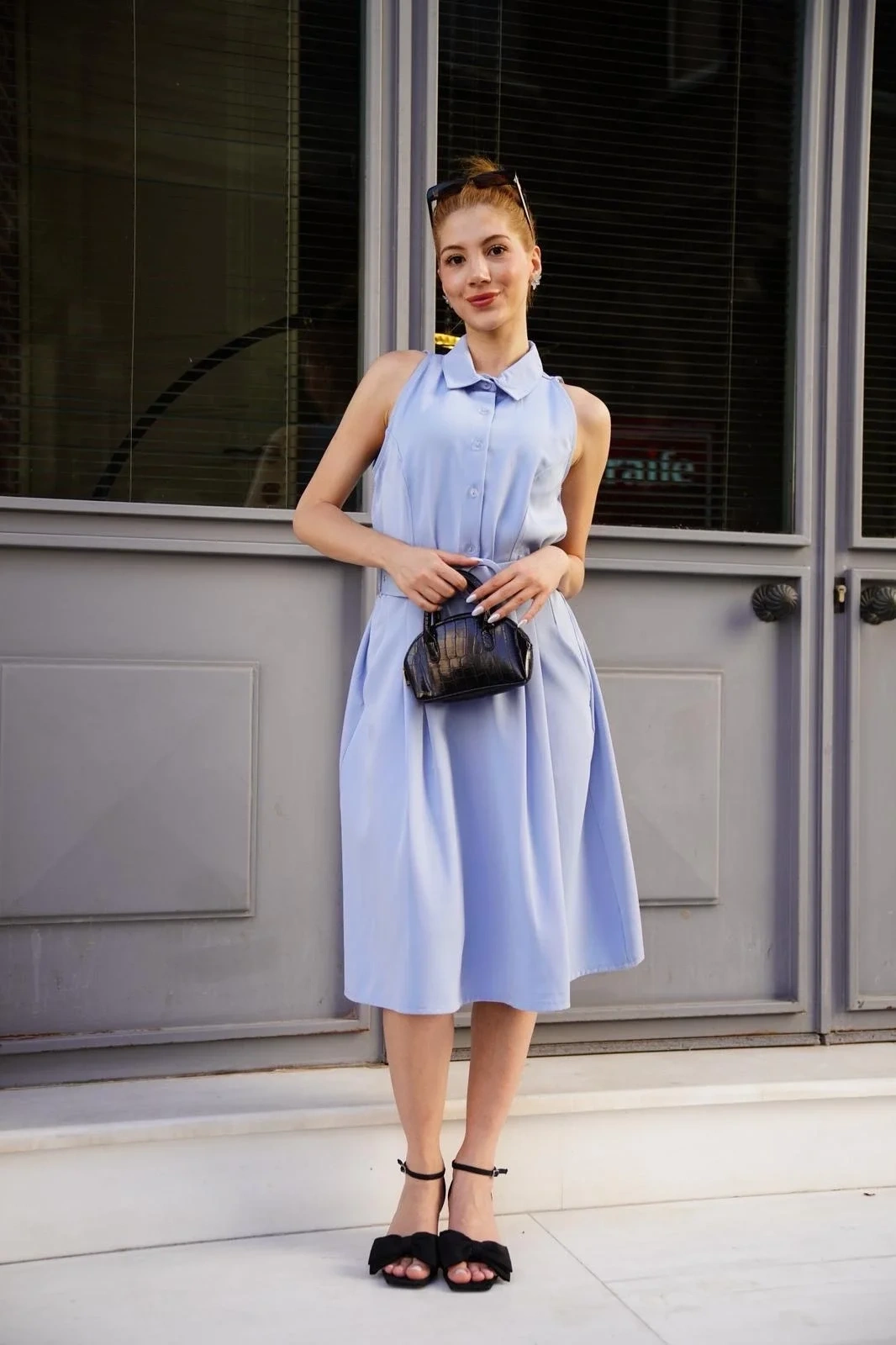 Gömlek yaka kemerli elbise mavi s255061