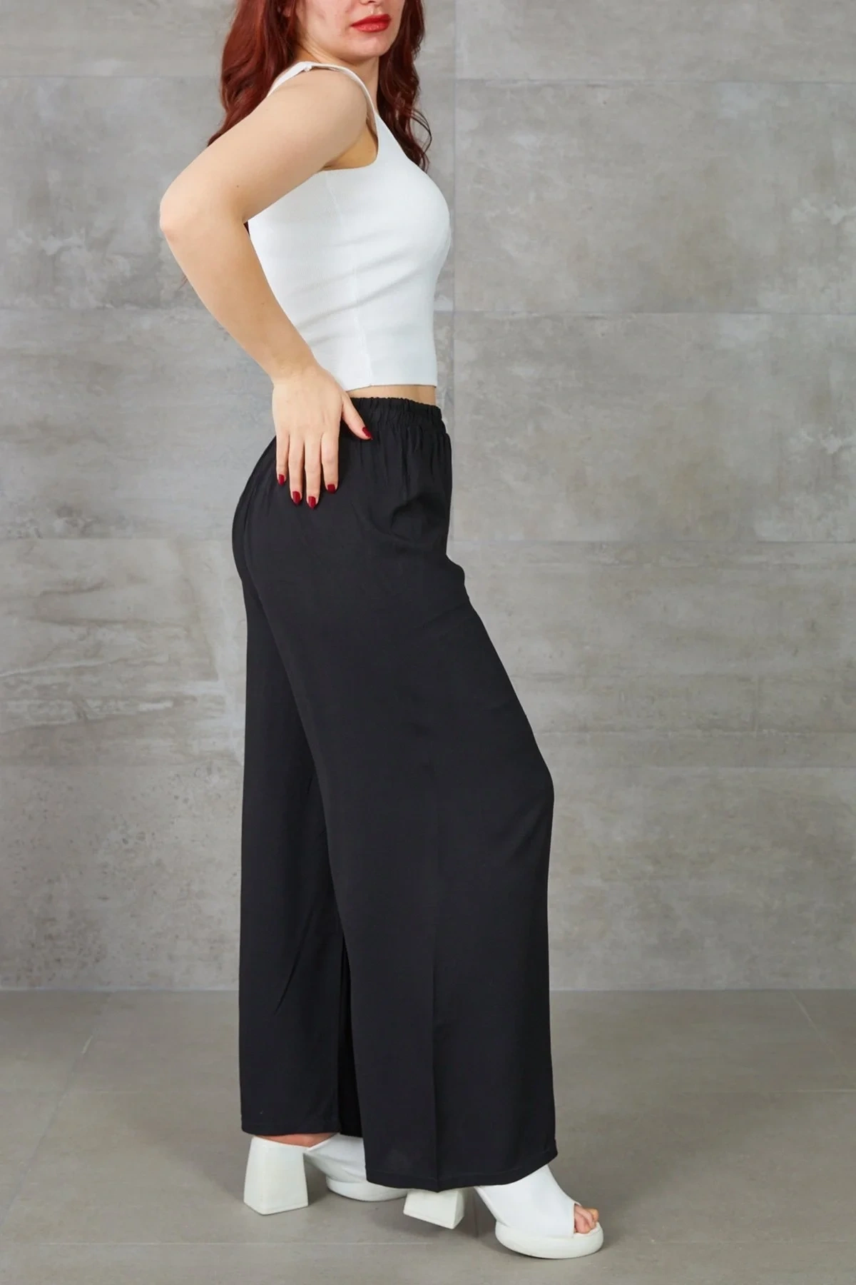 Kadın Bol Paça Rahat Kalıp Beli Lastikli Salaş Pantolon