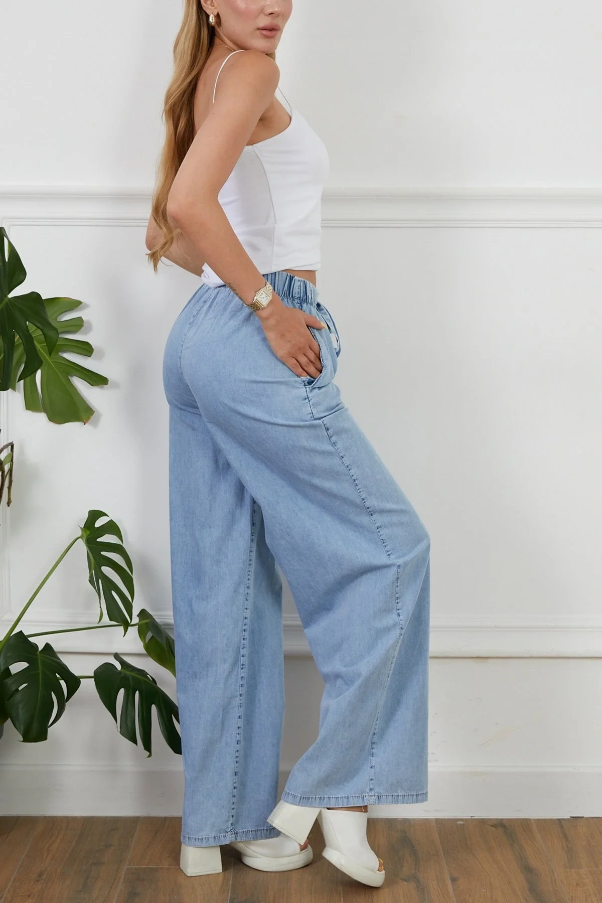 Kadın Rahat Kesim Beli Lastikli İ̇nce Kot Pantolon