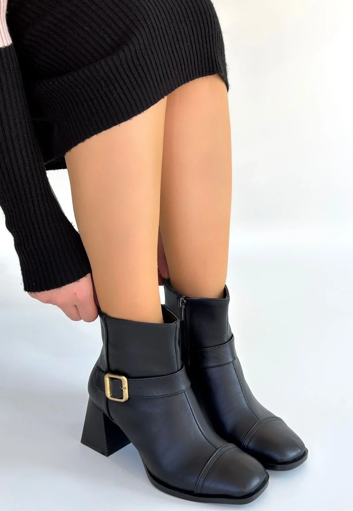 Mejjo Siyah Cilt Topuklu Bot