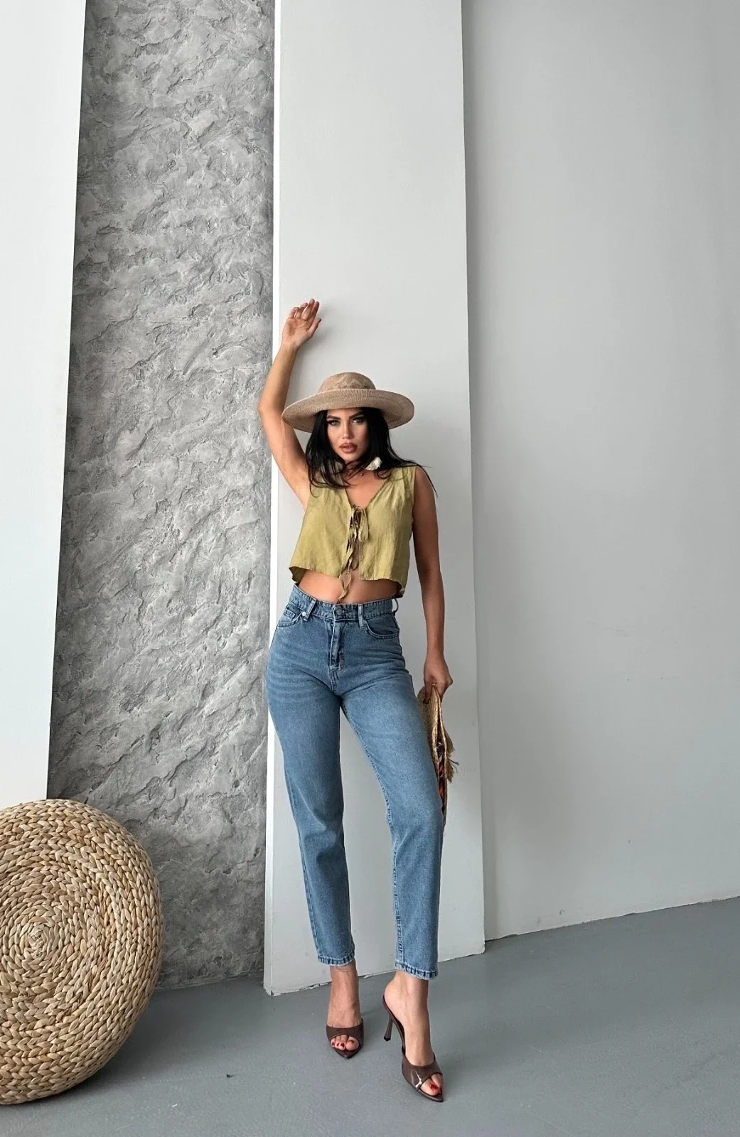 Mom fit bıyık kar yıkama jeans pantolon koyu mavi