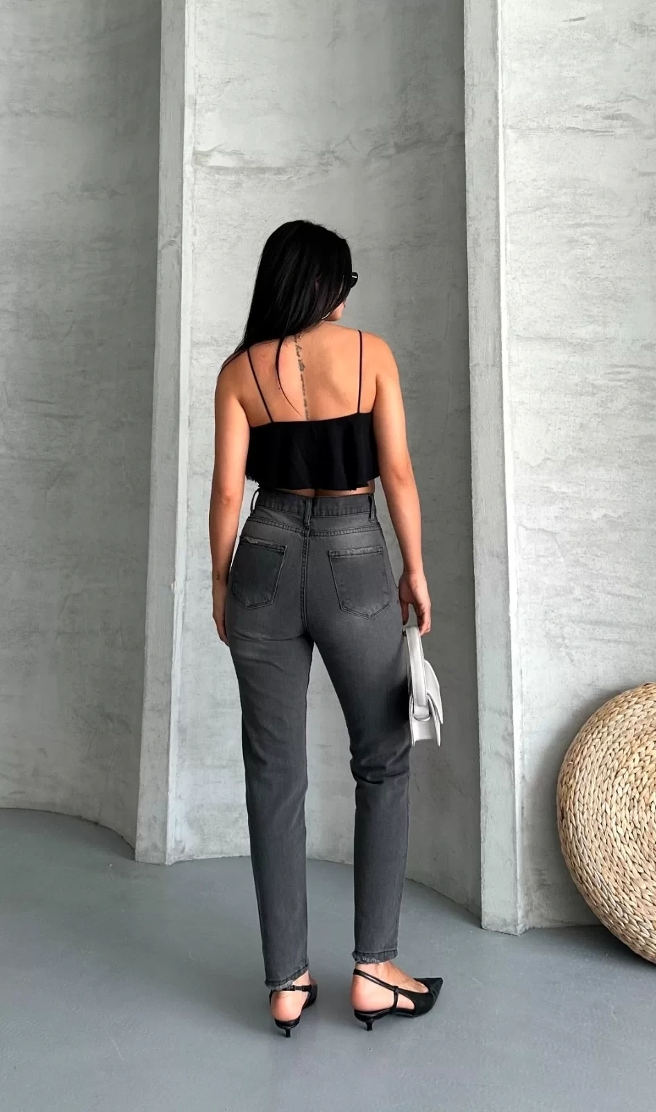 Mom fit enzim taş yıkama jeans pantolon füme d2006