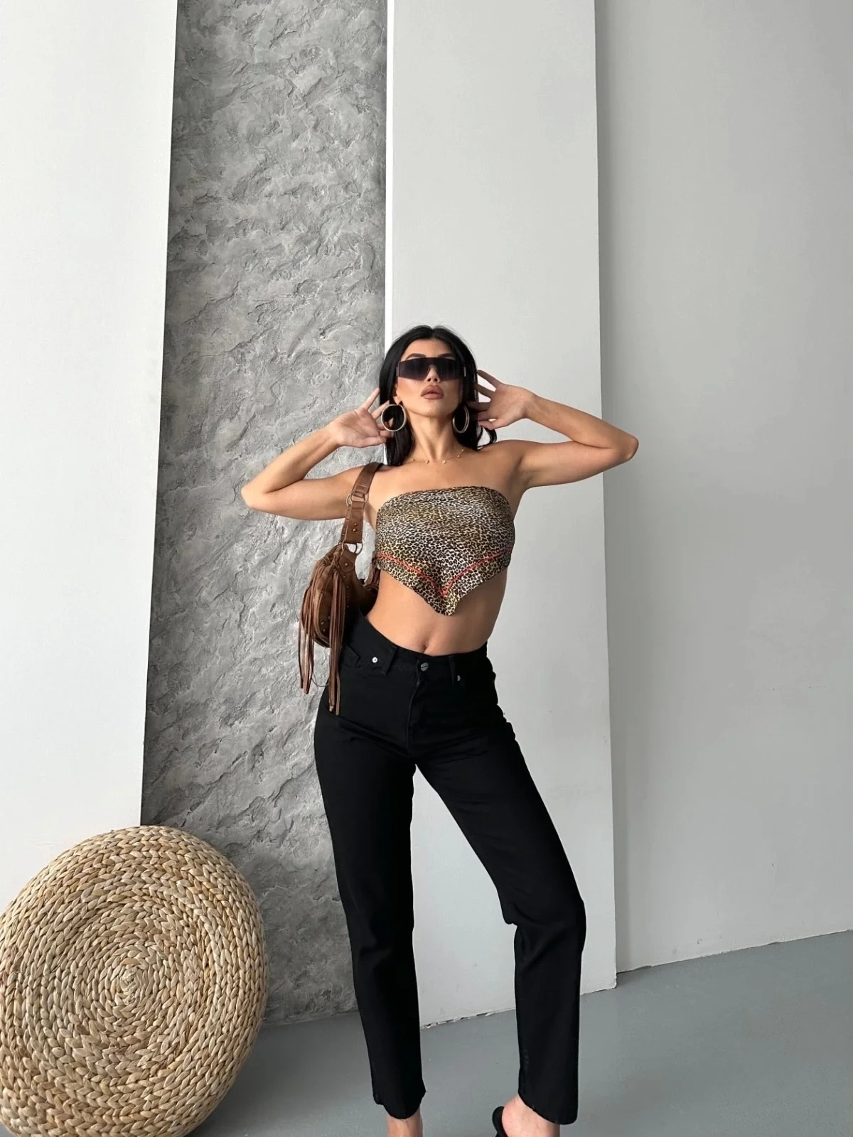 Mom fit enzim taş yıkama jeans pantolon siyah