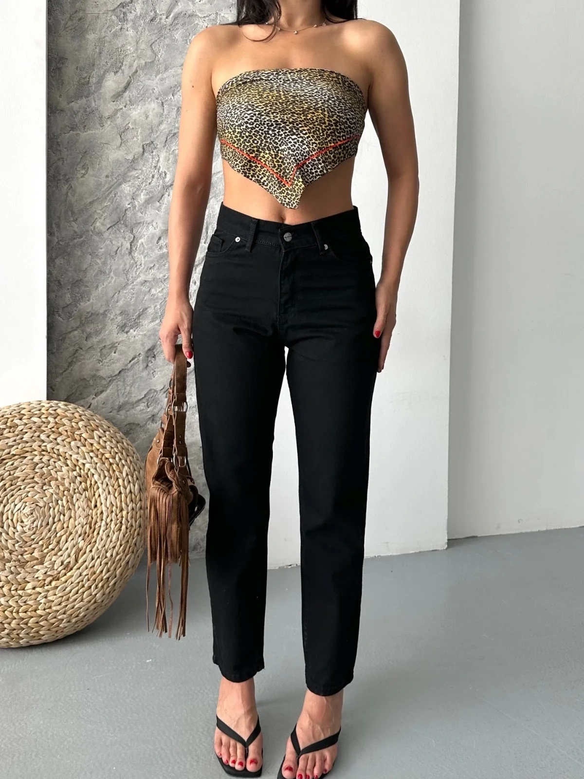 Mom fit enzim taş yıkama jeans pantolon siyah