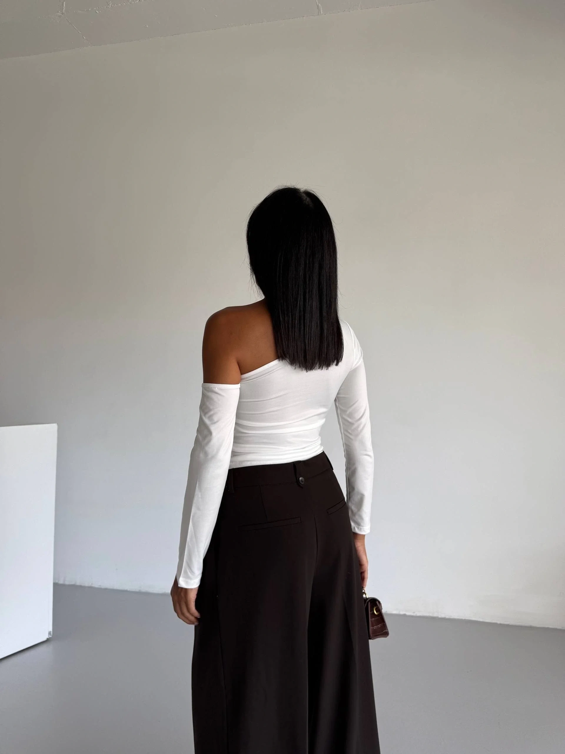 Omuz detaylı kollu bluz beyaz