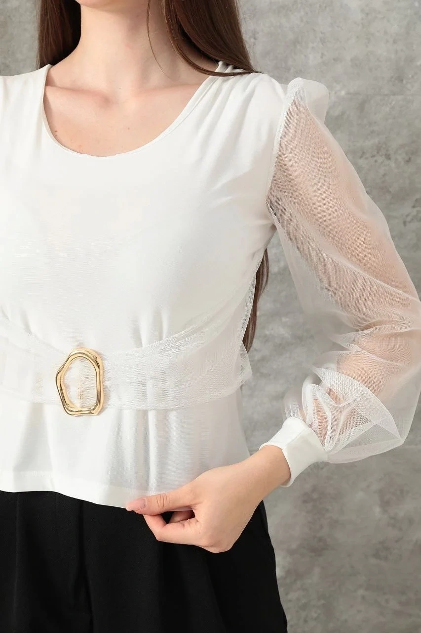 Tokalı tül kollu bluz beyaz