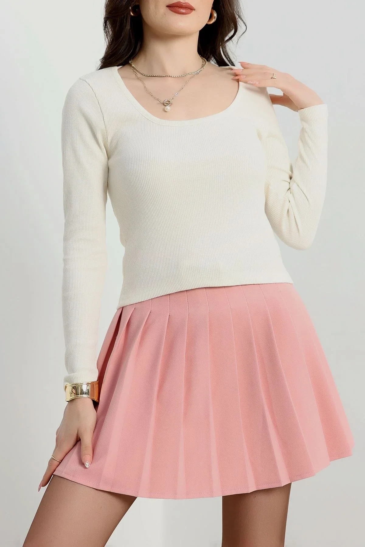 U yaka kaşkorse bluz beyaz