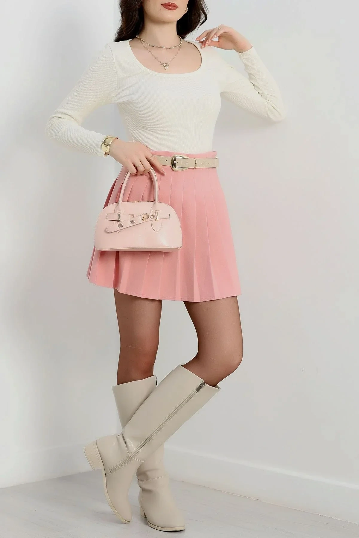 U yaka kaşkorse bluz beyaz