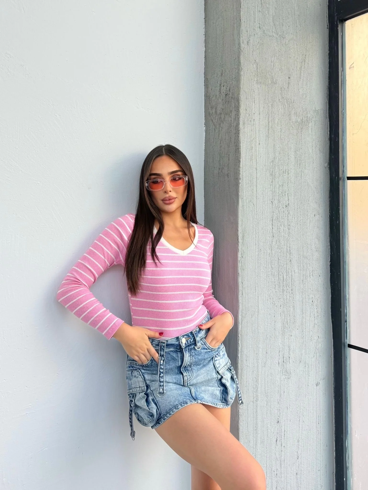 V yaka çizgili bluz pembe