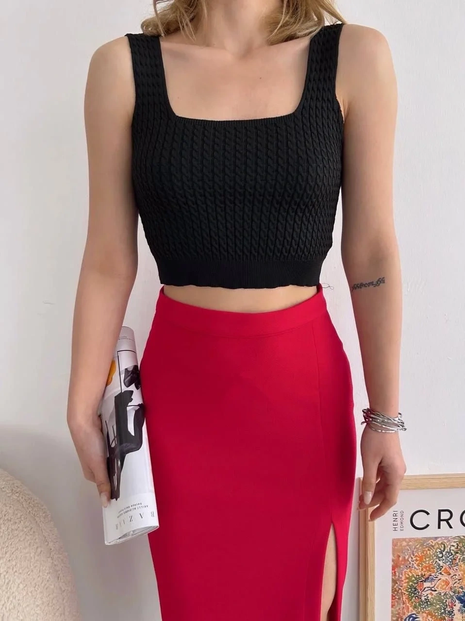 Yırtmaçlı esnek kumaş midi boy etek koyu kırmızı