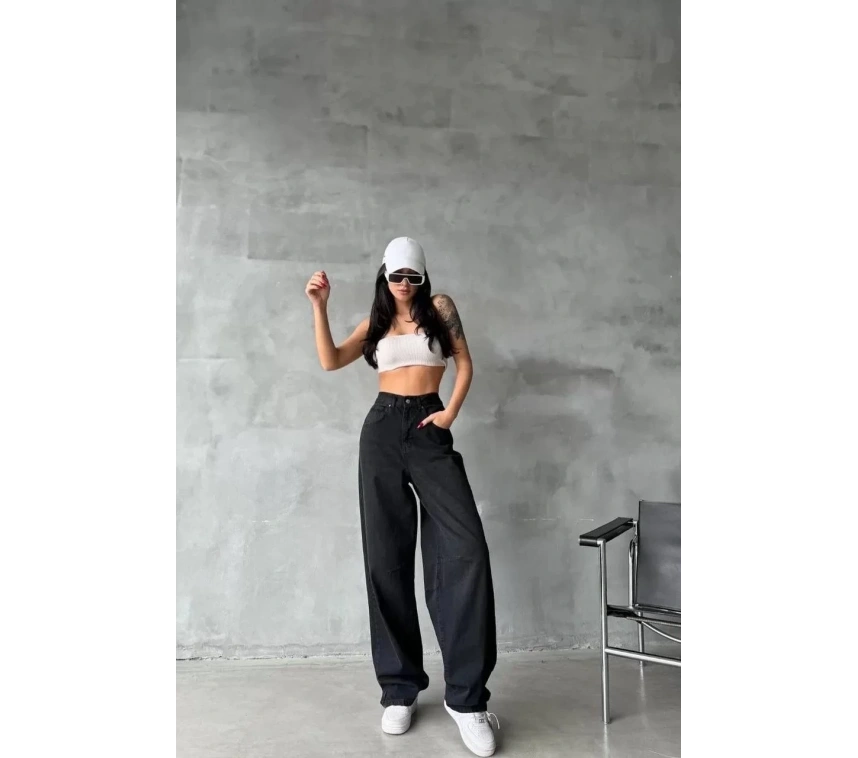 Arkadan tokalı jeans pantolon Siyah