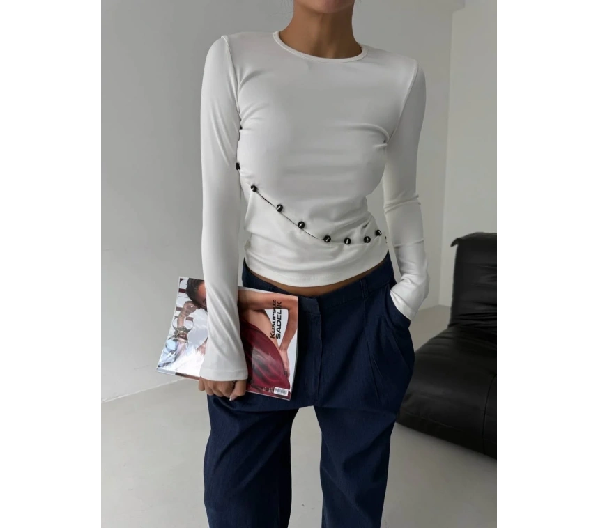 Asimetrik alt detaylı bluz beyaz