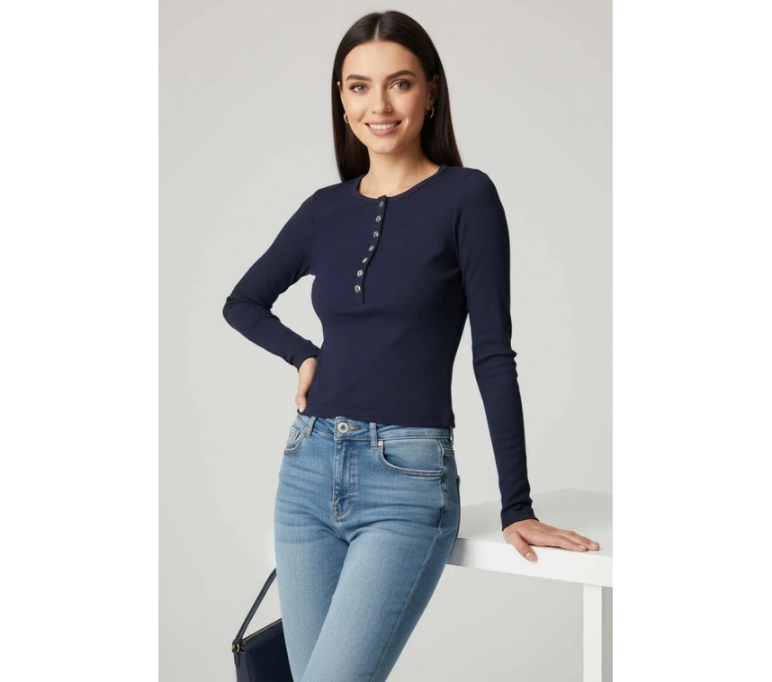 Çıtçıt Detaylı Bluz Lacivert