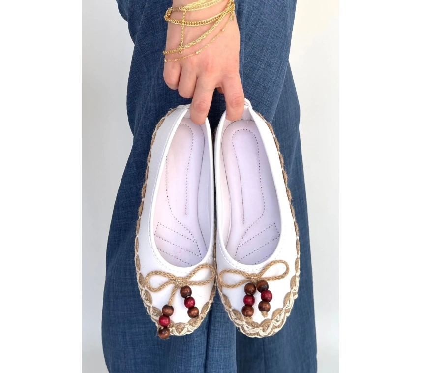 Ilwe Beyaz Cilt Babet Ayakkabı