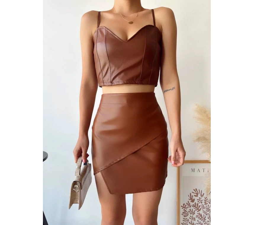 Kapaklı asimetrik model deri etek kahve s240106