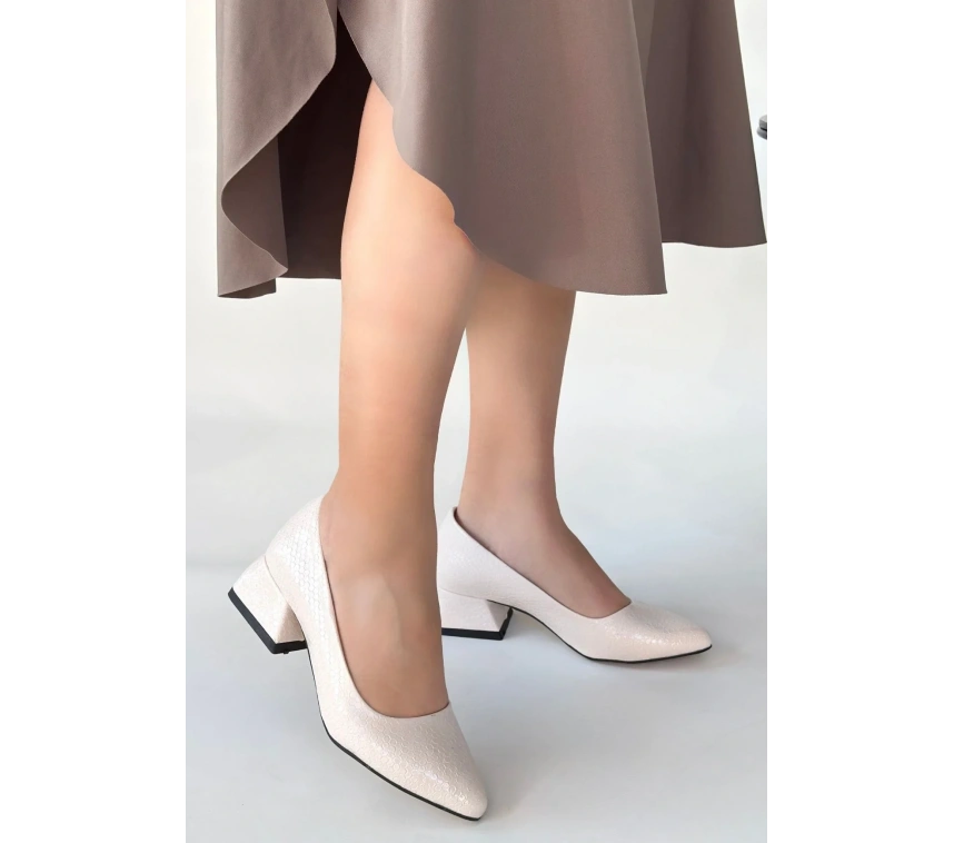 Nitya Bej Baskılı Rugan Topuklu Ayakkabı