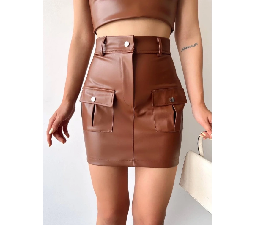 Önden iki cepli deri etek kahve h240040