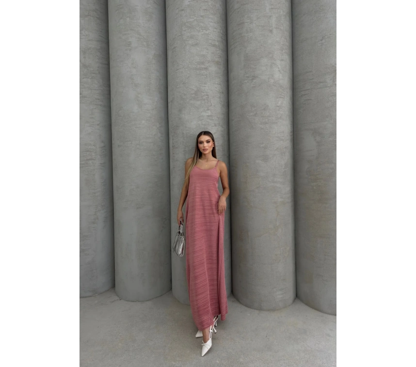 Piliseli uzun elbise