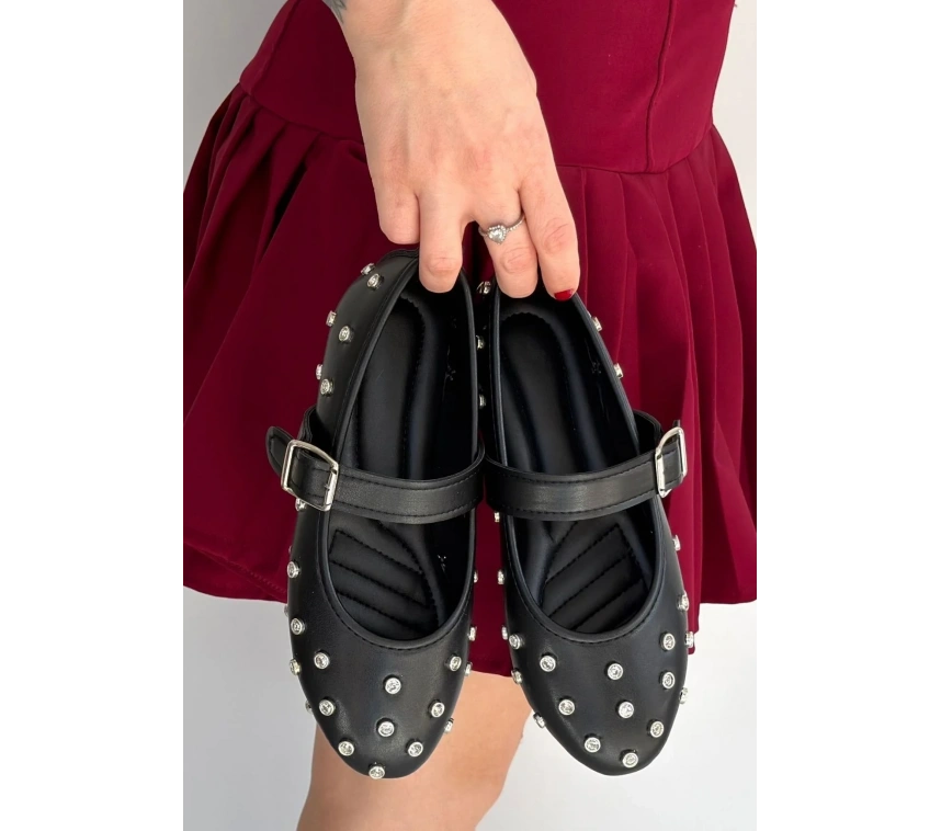 Ritta Siyah Cilt Kemerli Babet Ayakkabı