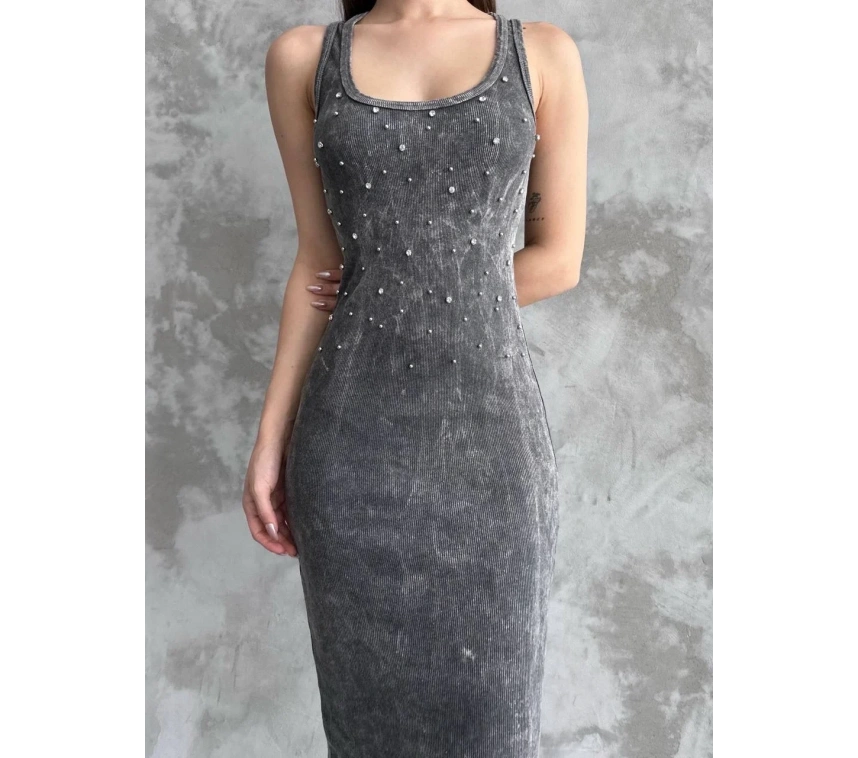 Taşlı askılı elbise