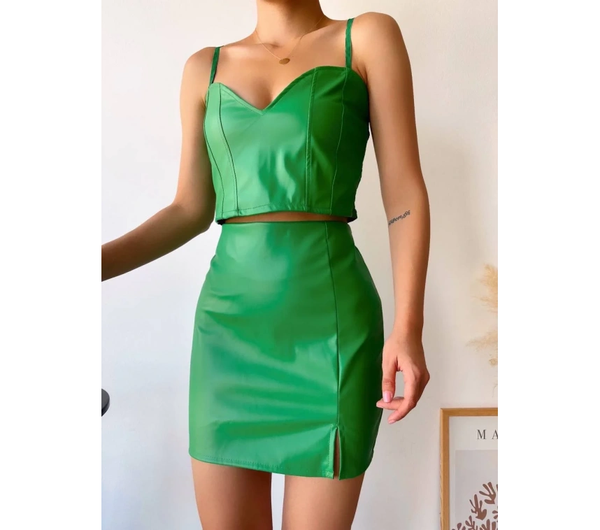 Tek yırtmaçlı arkadan fermuarlı deri etek yeşil s24475