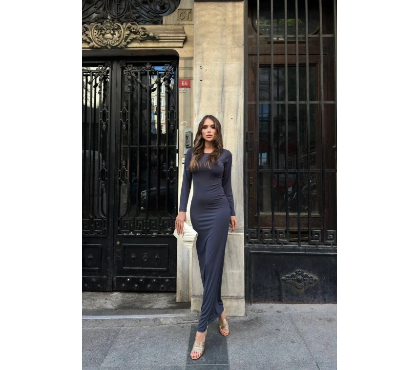 Uzun kollu uzun elbise