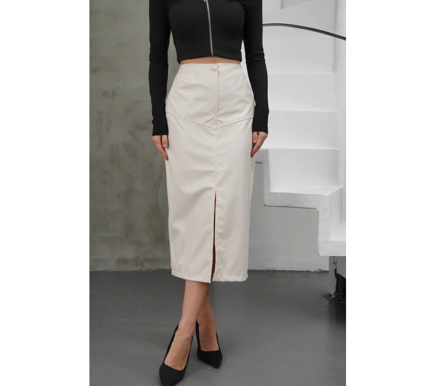 Yırtmaçlı uzun deri etek krem