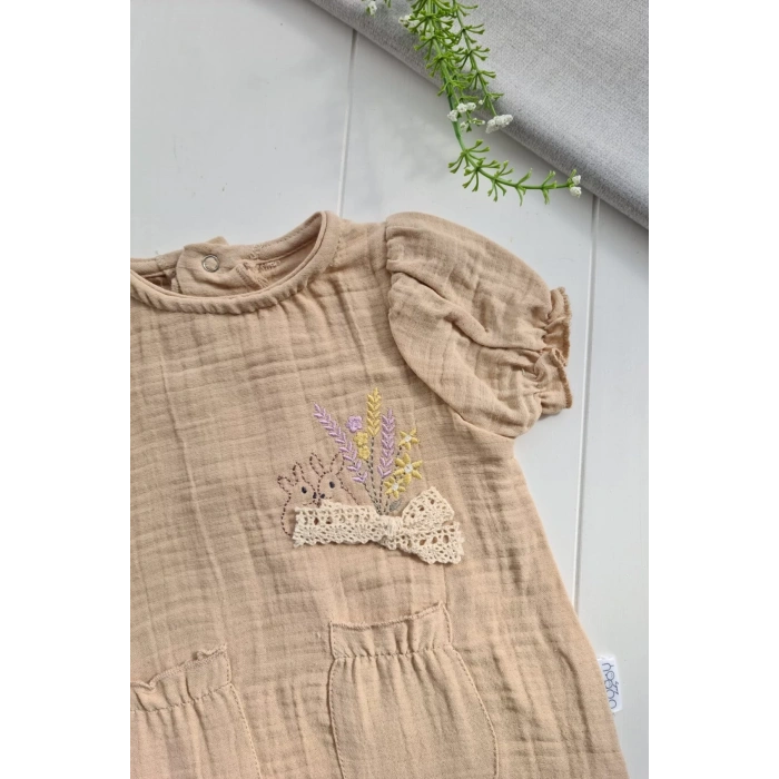 Eterelle Müslin Kumaş Çiçek Nakışlı Pamuklu Kız Bebek Tulum