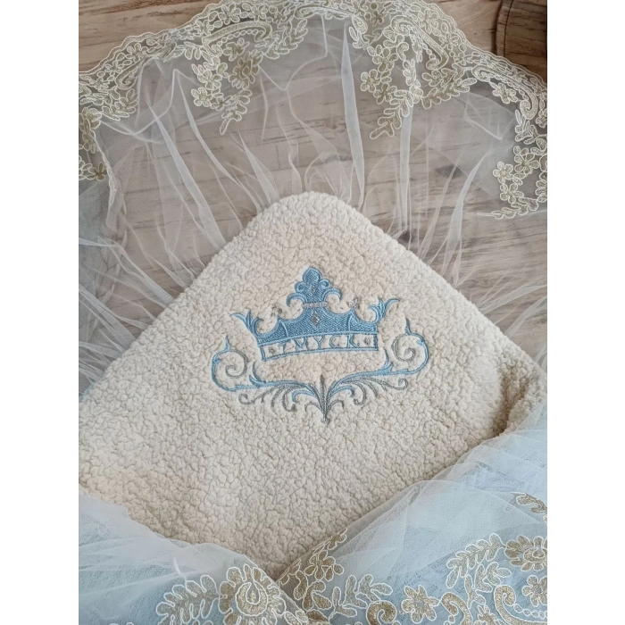 Eterelle Yenidoğan Kuzulu Taç Nakış Güpürlü Fiyonklu Duvaklı Prizma Taş Unisex Kundak Bebek Battaniyesi Mavi