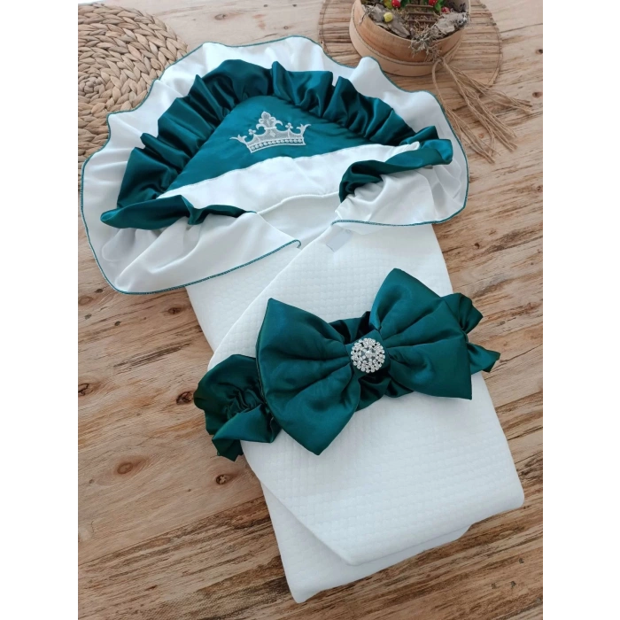 Eterelle Yenidoğan Mehtap Lüks Kelebek Taç Nakışlı Bebek Battaniyesi Kundak Zümrüt Yeşili