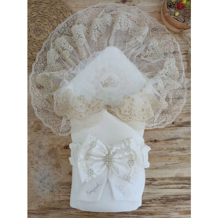Eterelle Yenidoğan Sahra Taç Nakışlı Plazma Taşlı Güpürlü Fiyonklu Duvaklı Trilüks Kundak Bebek Battaniyesi Ekru