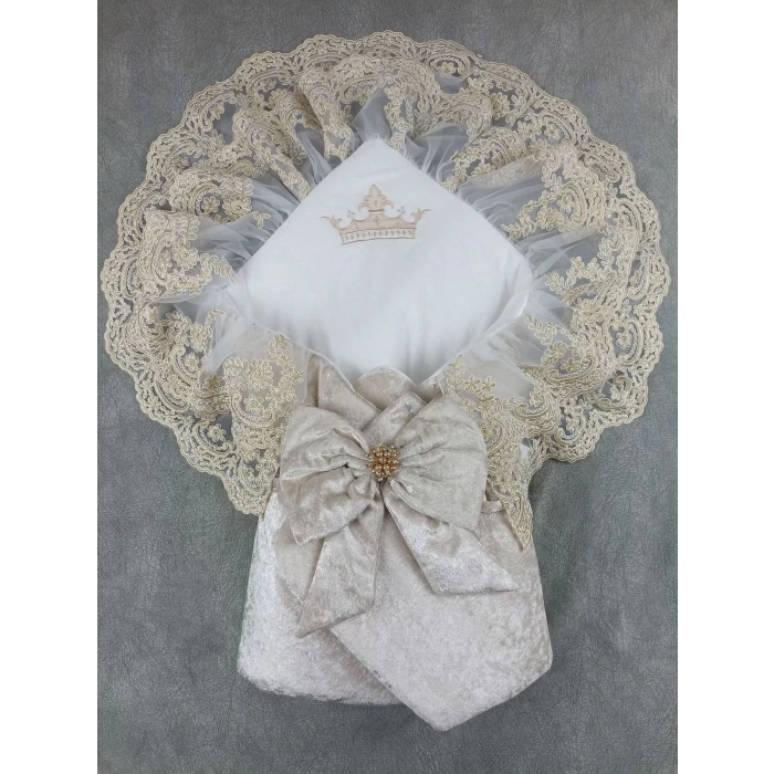 Eterelle Yenidoğan Saray Kadife Taç Nakışlı İnci Fiyonklu Çift Dantel Duvak Trilüks Kundak Bebek Battaniyesi Vizon-gold
