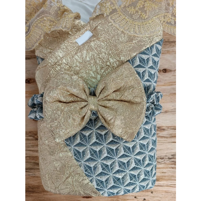 Eterelle Yenidoğan Ultralüks Piramit Desenli Güpürlü Bebek Battaniyesi Kundak Gold