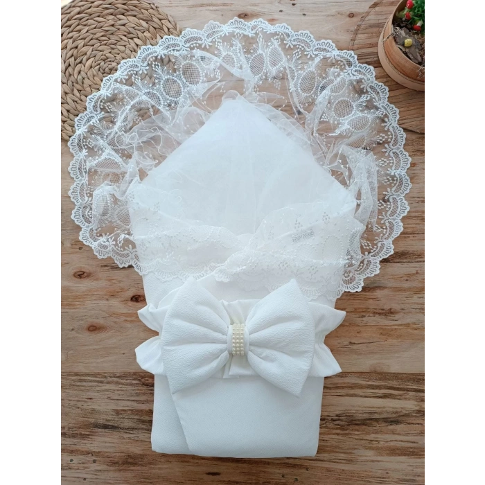 Eterelle Yenidoğan Yakamoz Kumru Model Dantelli Taşlı Fiyonk Bebek Battaniyesi Kundak Ekru