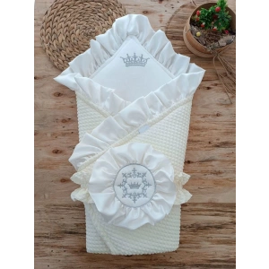 Eterelle Yenidoğan Piramitland Soft Taç Nakışlı Bebek Battaniyesi Kundak Krem