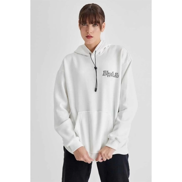 Kadın Kapüşonlu Sırt Baskılı Üç İplik Oversize Sweatshirt - Beyaz